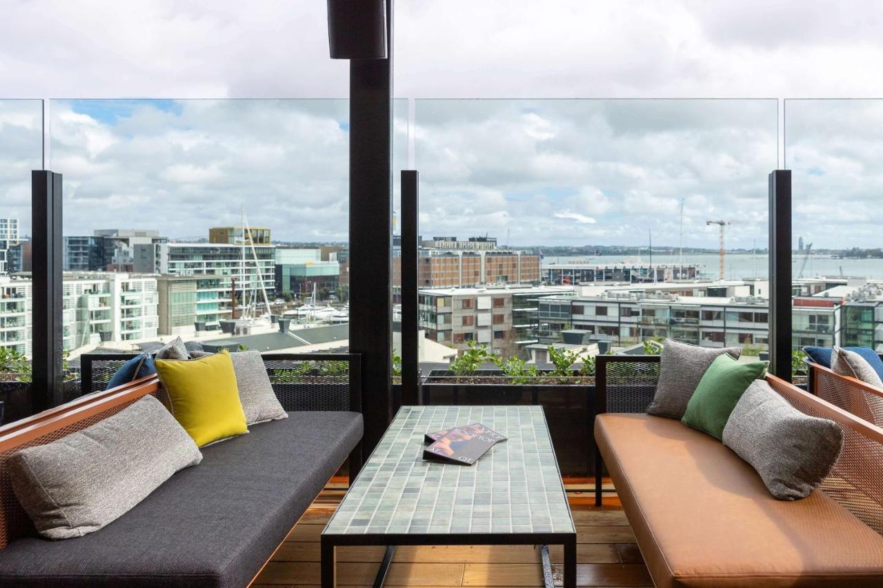 Qt อ็อคแลนด์ Hotel โอ๊คแลนด์ ภายนอก รูปภาพ The rooftop bar at the Hotel