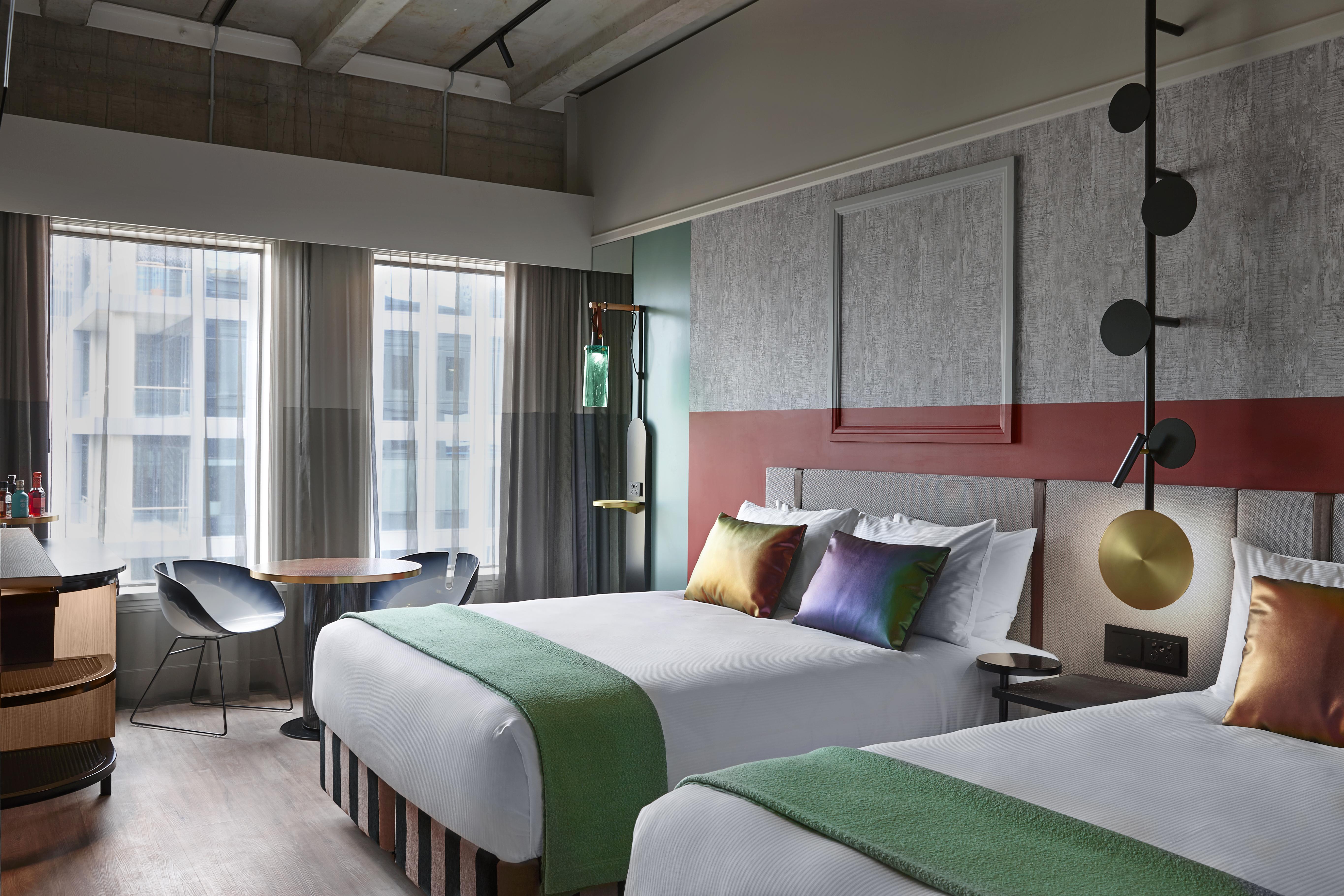 Qt อ็อคแลนด์ Hotel โอ๊คแลนด์ ภายนอก รูปภาพ A room at the hotel