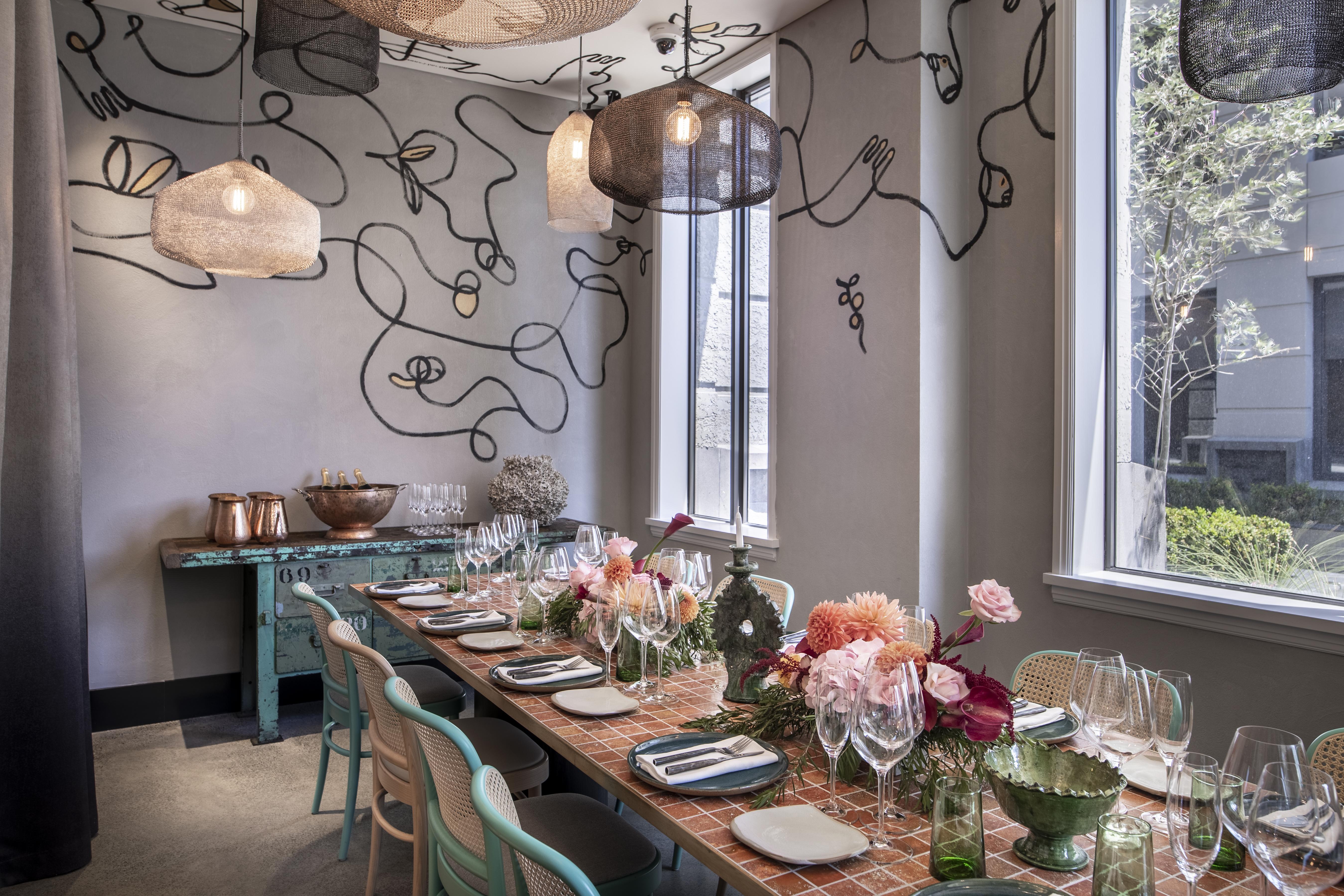 Qt อ็อคแลนด์ Hotel โอ๊คแลนด์ ภายนอก รูปภาพ The interior of the restaurant